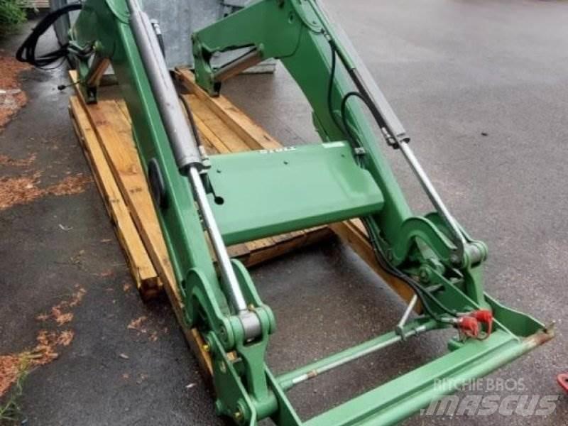 Stoll FZ 30 Frontaliniai krautuvai ir ekskavatoriai