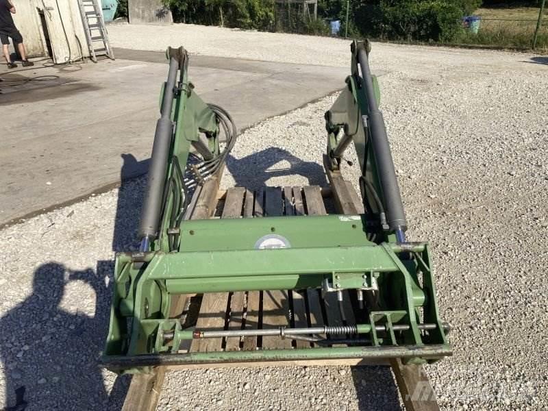 Stoll FZ 30.1 Frontaliniai krautuvai ir ekskavatoriai