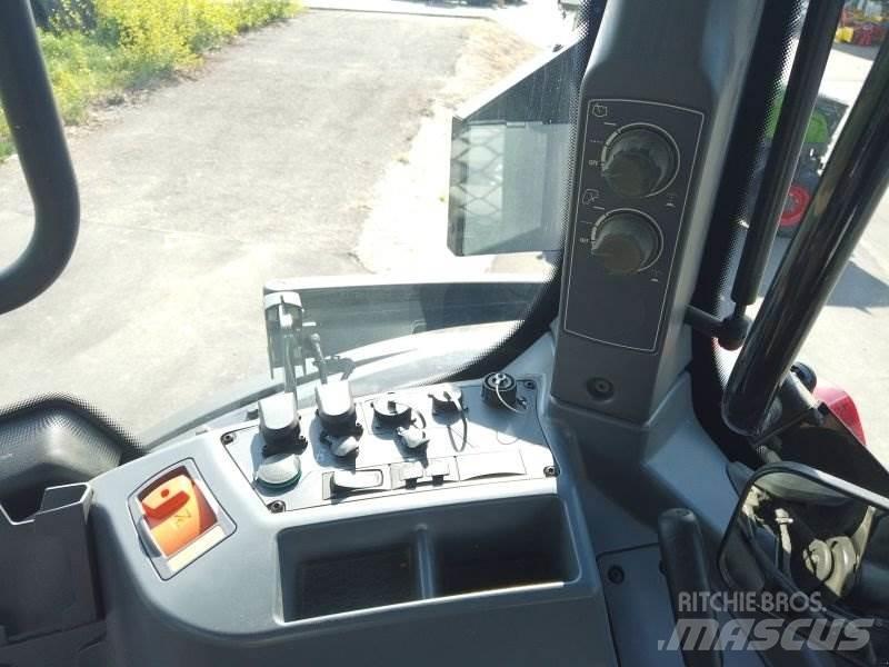 Valtra Q 285 Traktoriai