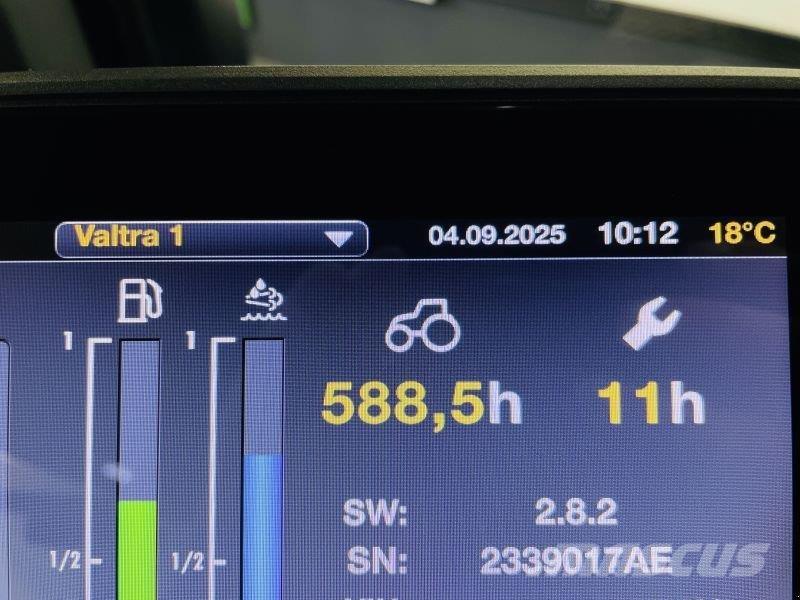 Valtra Q285 Traktoriai