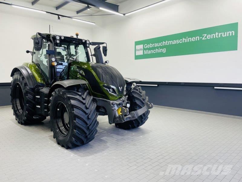 Valtra T215D Traktoriai
