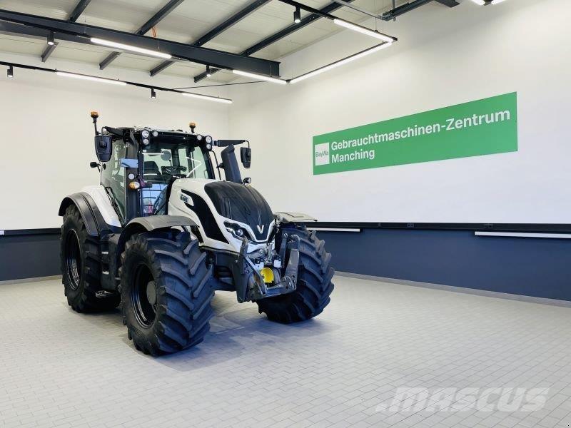 Valtra T215D Traktoriai