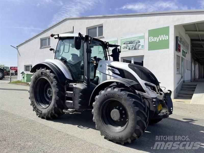 Valtra T235D Traktoriai