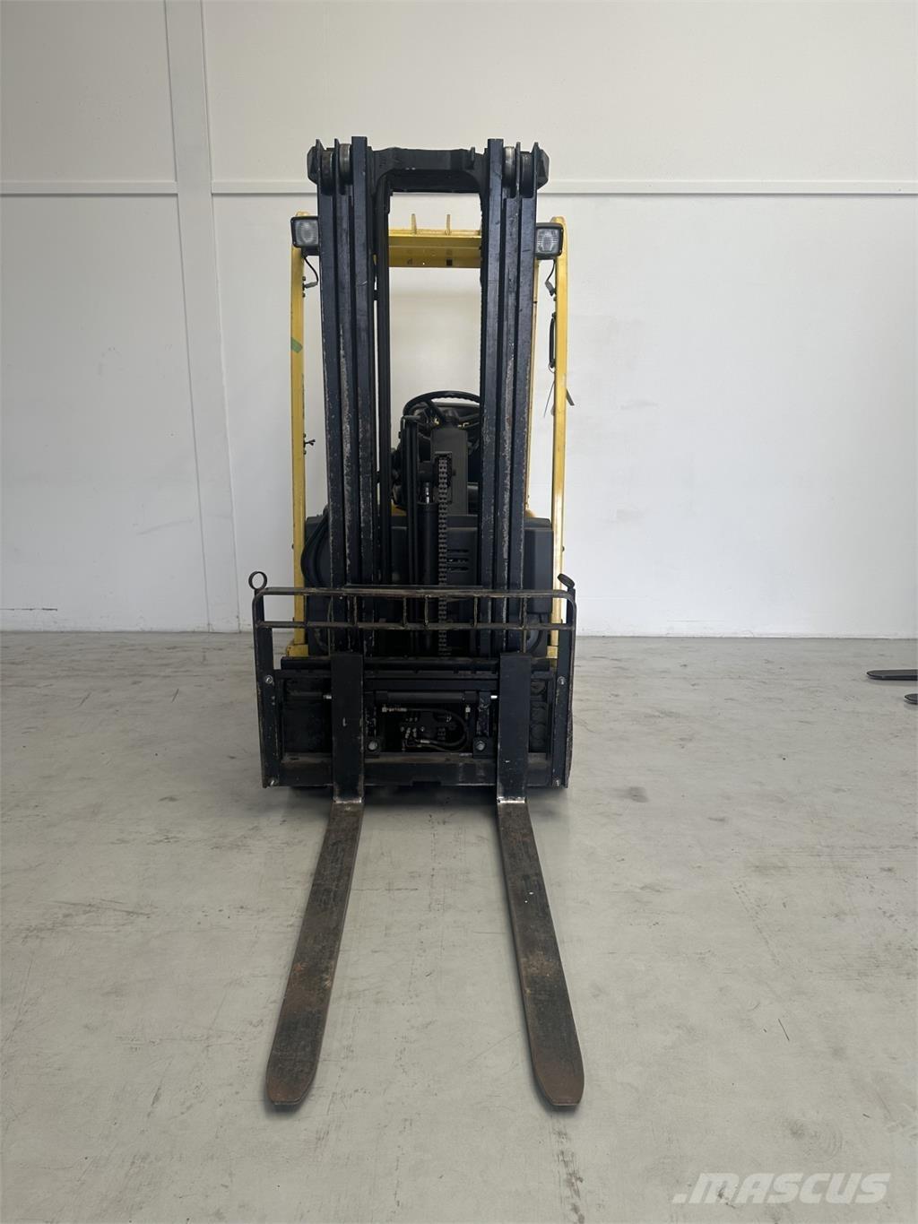 Hyster J1.8XMT Elektriniai šakiniai krautuvai