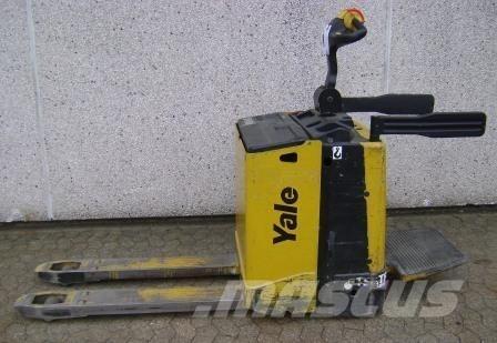 Yale MP20X - 400 AH Žemų aukščių keltuvai su platforma