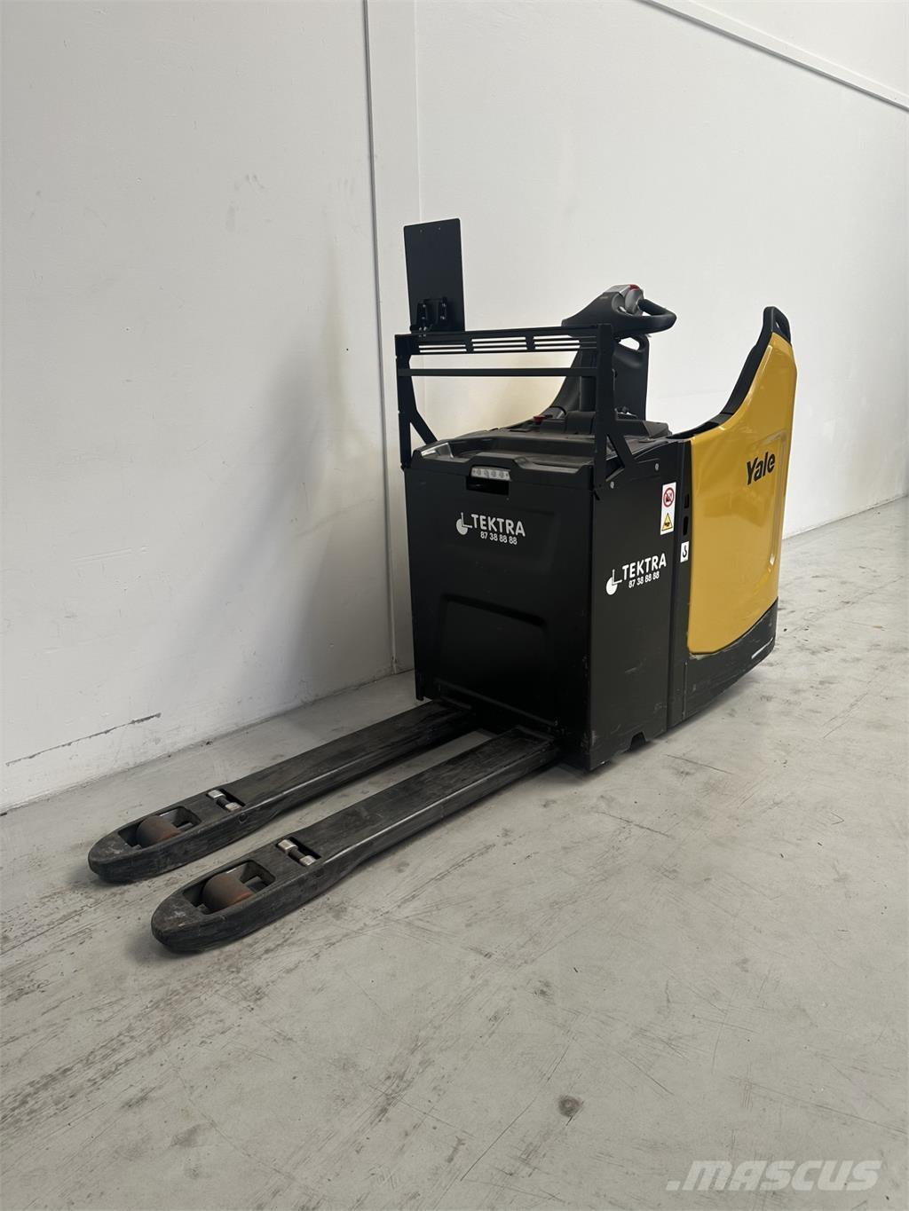 Yale MP20X-E843 Žemų aukščių keltuvai su platforma