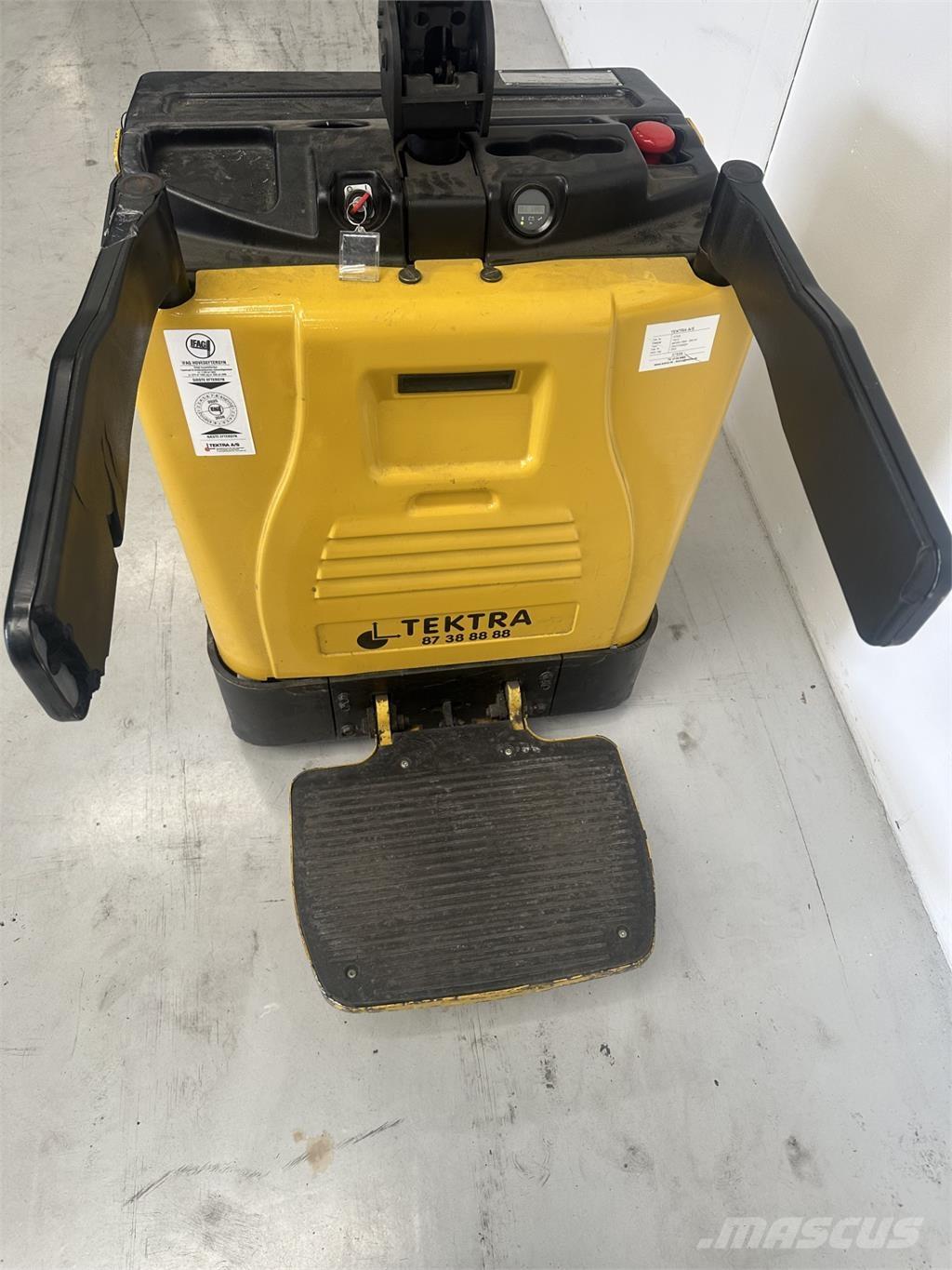 Yale MP20X FBW - 300 AH Žemų aukščių keltuvai su platforma