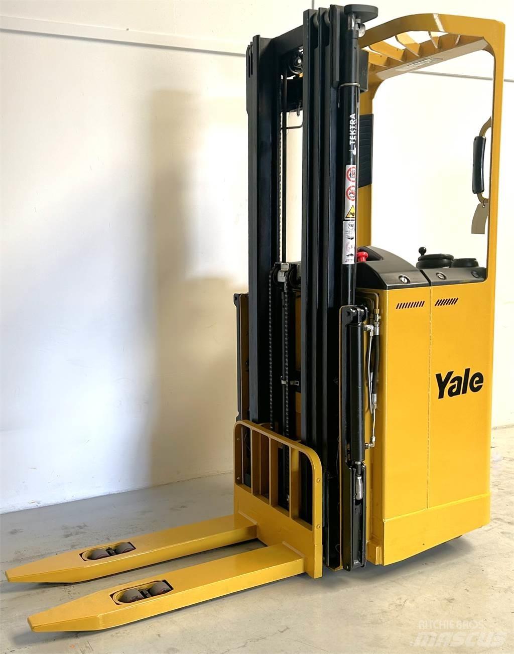Yale SMS15S Savaeigiai rietuvai