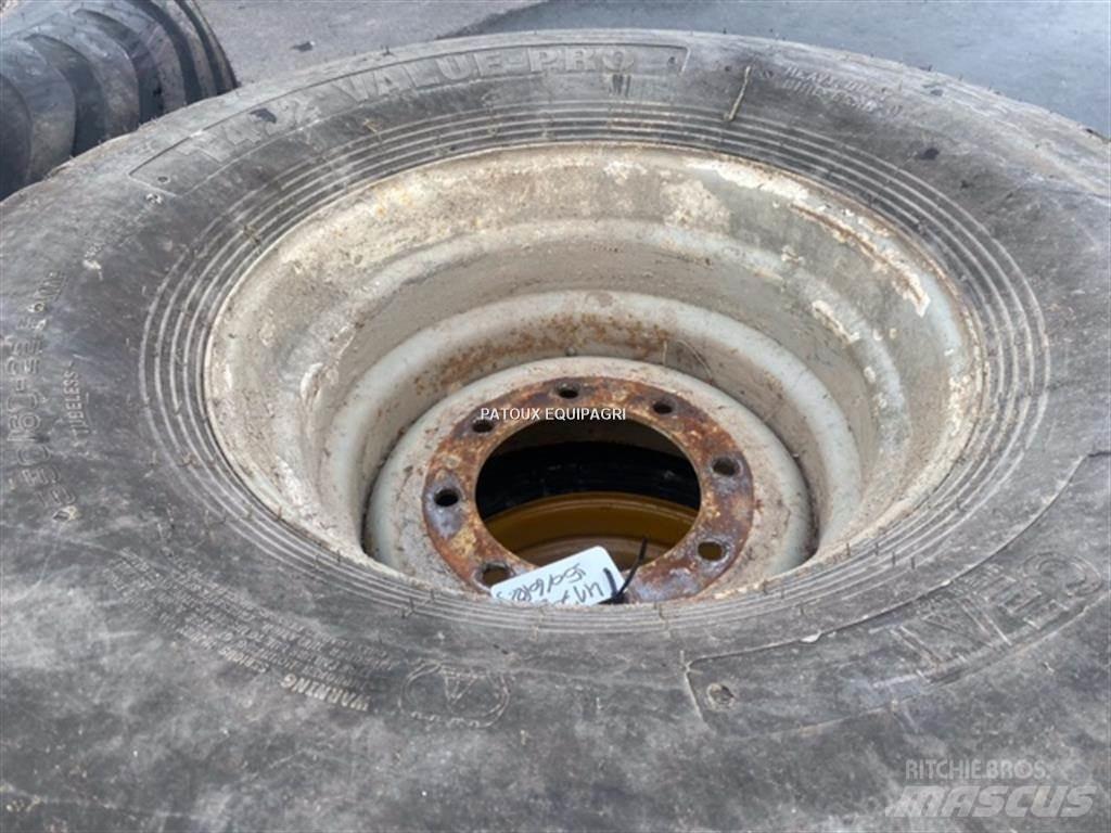 BKT 550/60R22,5 Padangos, ratai ir ratlankiai