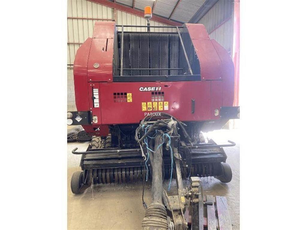 Case IH RB464 Ritinių presai