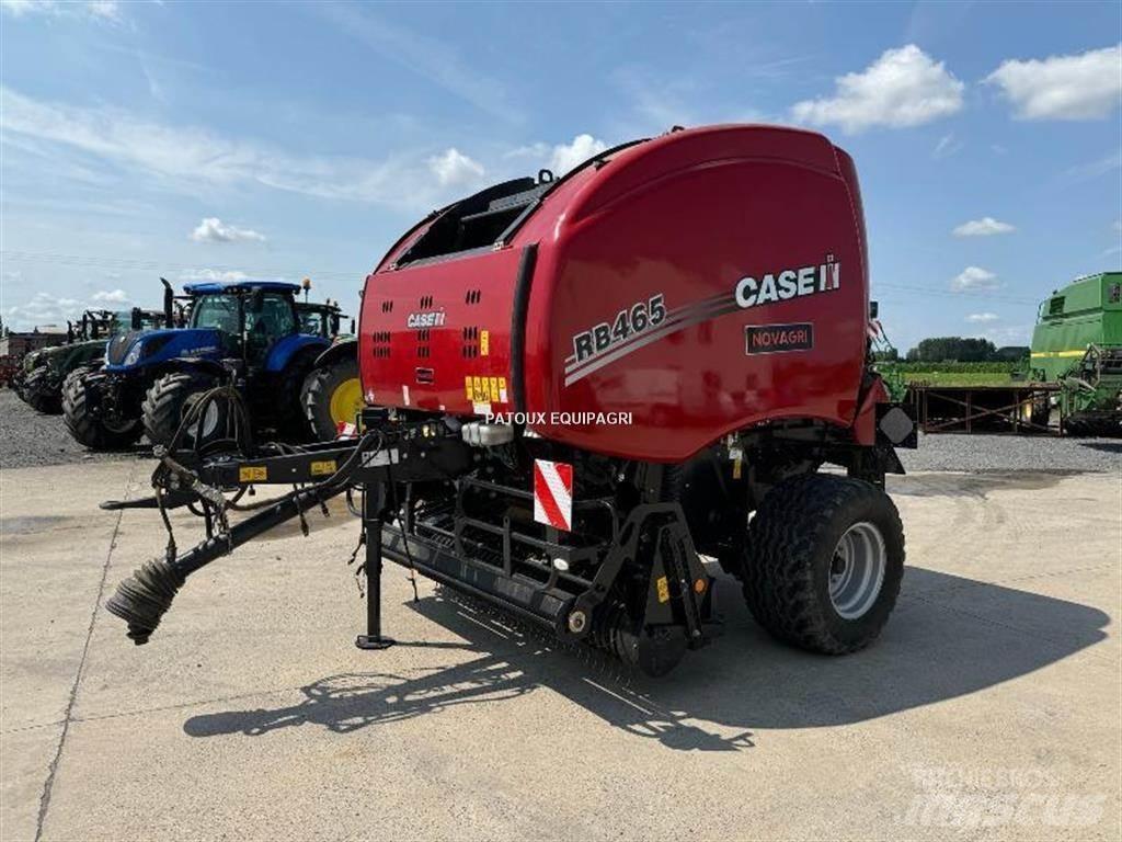 Case IH RB465 Ritinių presai