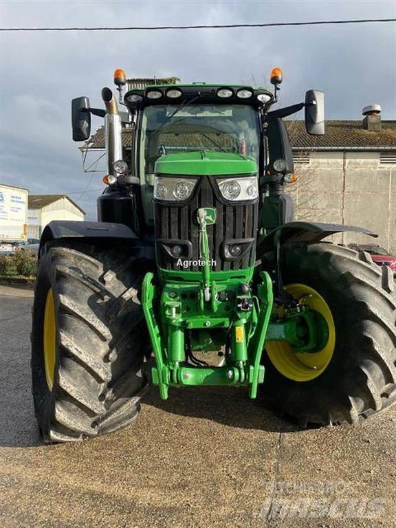 John Deere 6250R Traktoriai