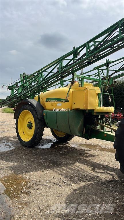 John Deere 732 Prikabinami purkštuvai