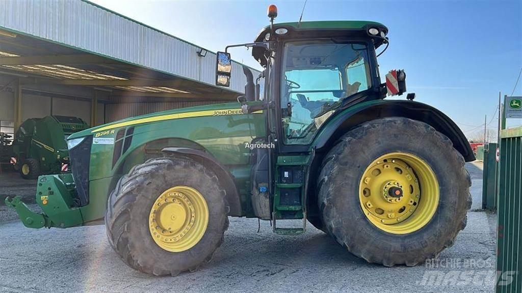 John Deere 8295R Traktoriai