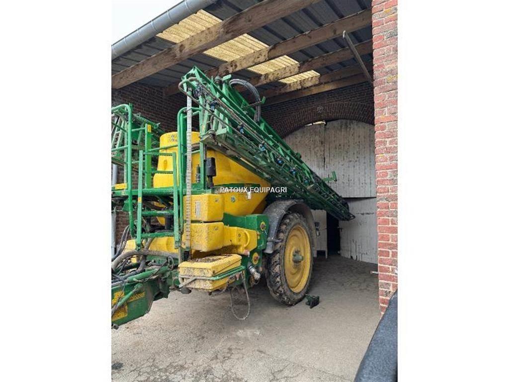 John Deere 832I Prikabinami purkštuvai
