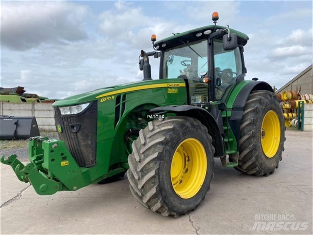 John Deere 8370R Traktoriai