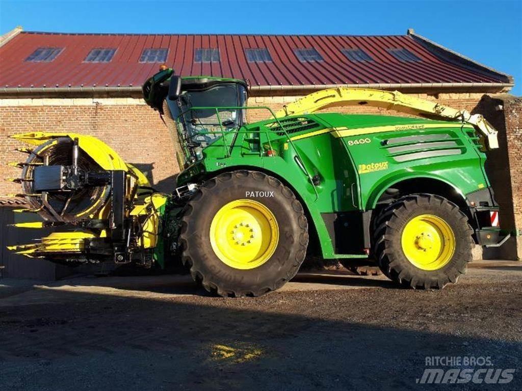 John Deere 8400 Pašarų kombainai