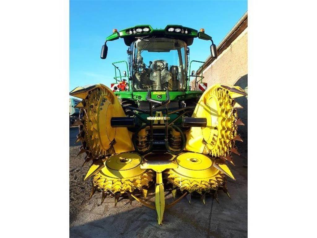 John Deere 8400 Pašarų kombainai