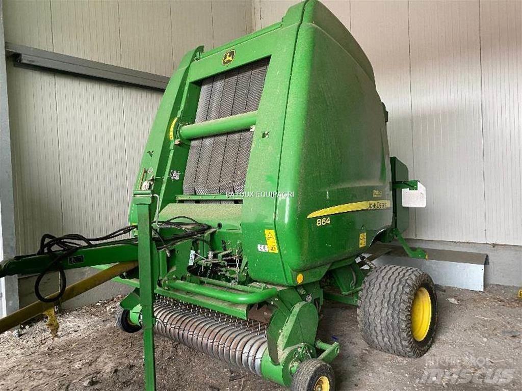 John Deere 864 Ritinių presai