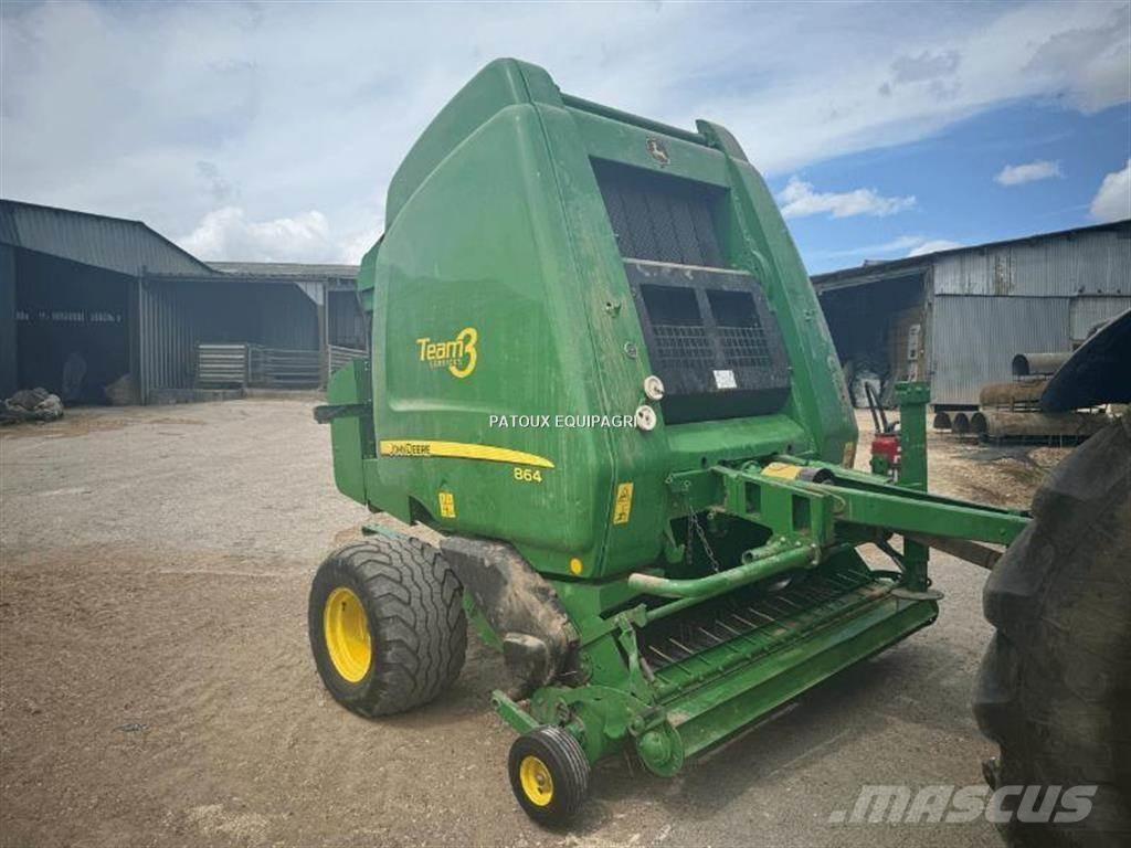 John Deere 864 Ritinių presai