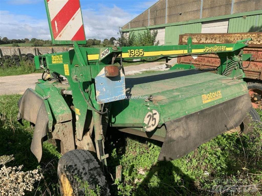 John Deere FCA1365 Formuojančios žoliapjovės