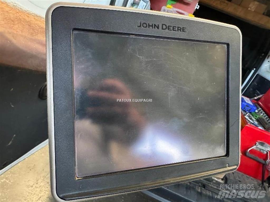 John Deere GS2630 Kita sėjamoji technika ir jų priedai