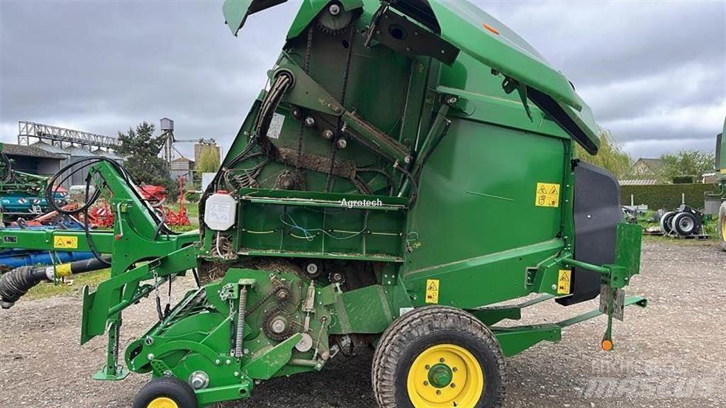 John Deere V461M Ritinių presai