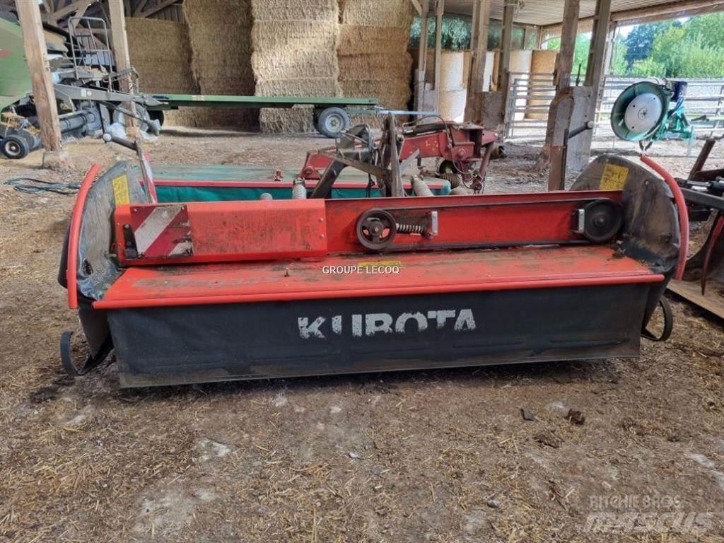 Kubota DM 4032S Varomosios akėčios ir žemės frezos