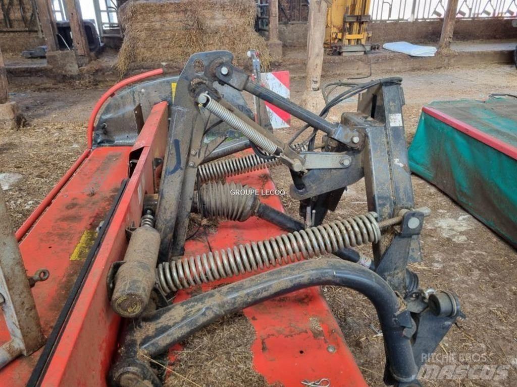 Kubota DM 4032S Varomosios akėčios ir žemės frezos