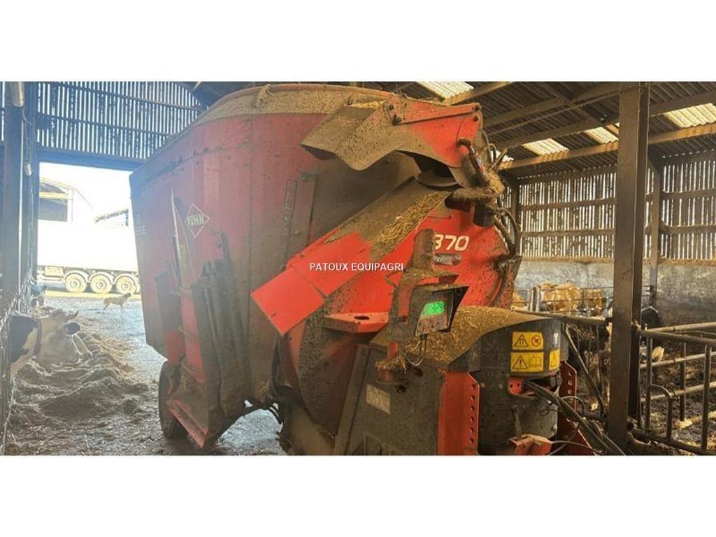 Kuhn 1870 Pašarų maišytuvai-dalytuvai