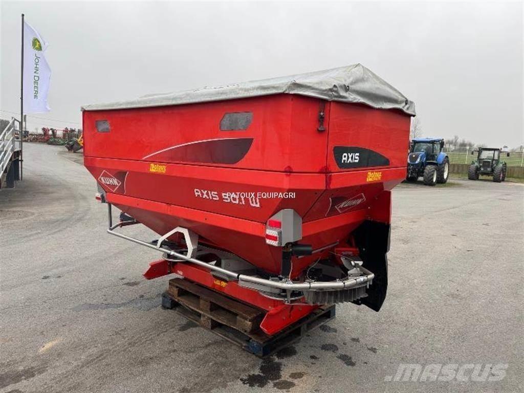 Kuhn AXIS50.1W Mineralinių trąšų barstytuvai