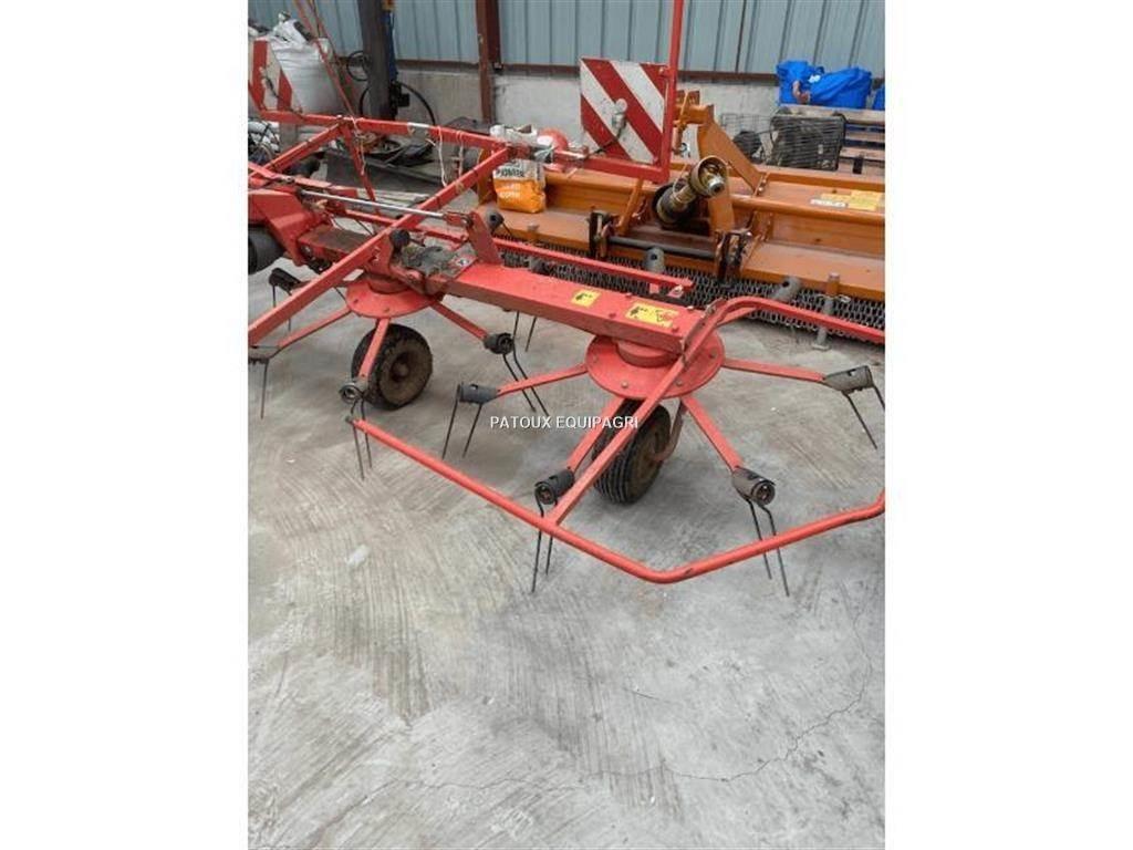 Kuhn GF5202 Šieno grėbliai ir vartytuvai
