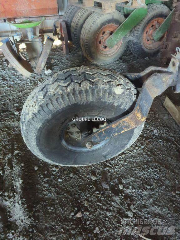 Kuhn VM 180 Standartiniai plūgai