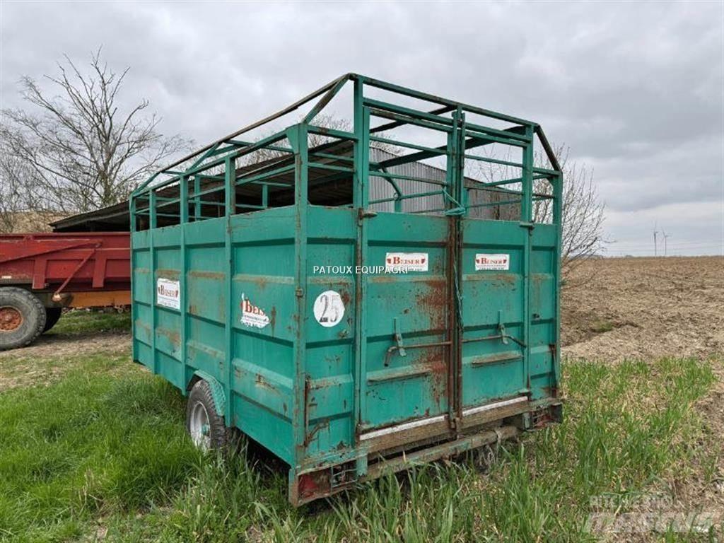 Robust 380 Kiti galvijų priežiūros įrengimai