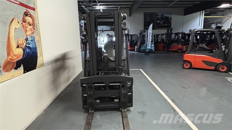 Linde N.V.T. Elektriniai šakiniai krautuvai
