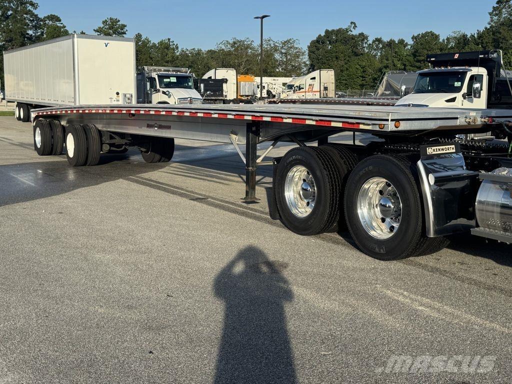 MAC FLATBED Statyba - Kita