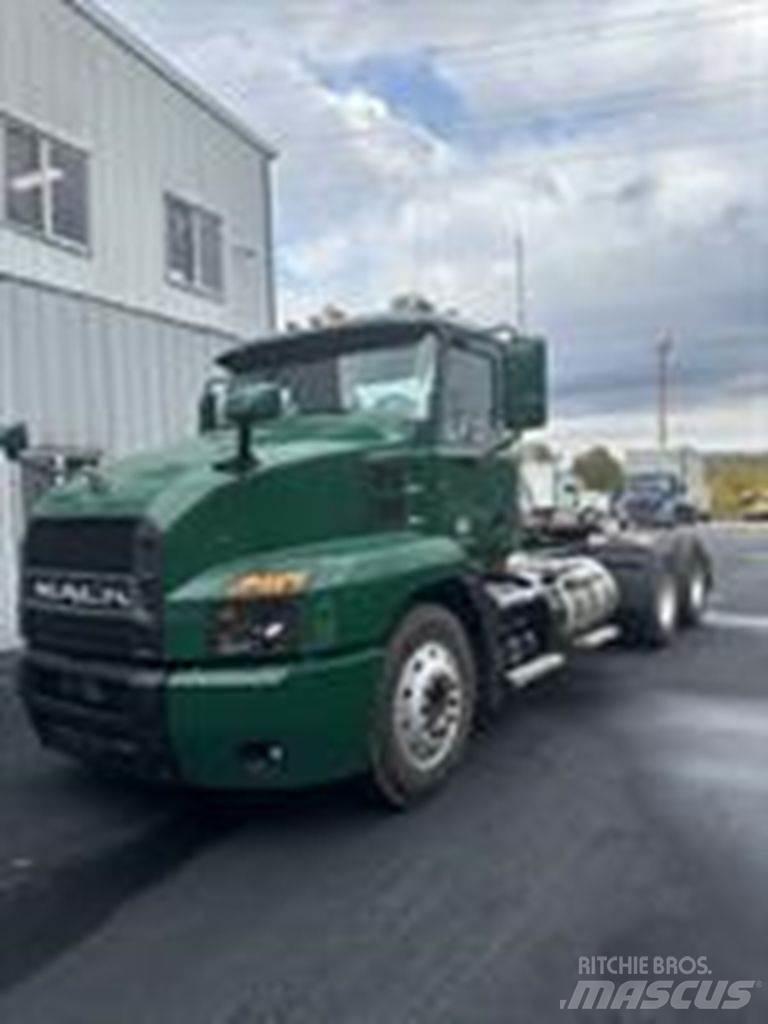 Mack AN64T Naudoti vilkikai