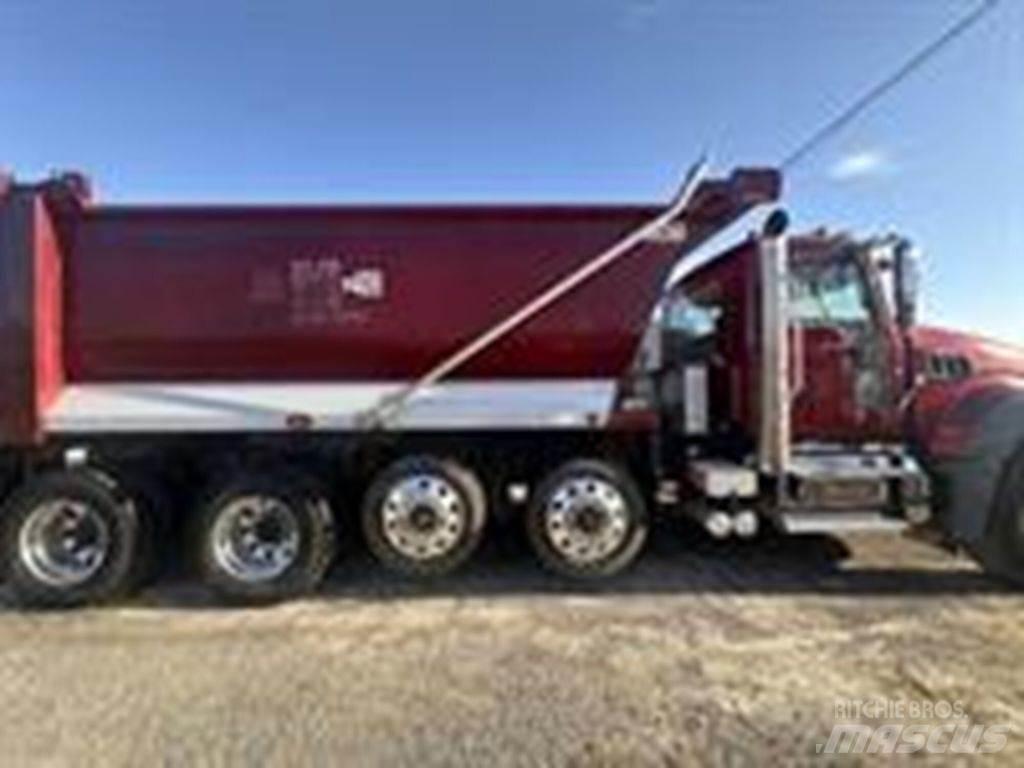 Mack GR104FR Savivarčių priekabų vilkikai