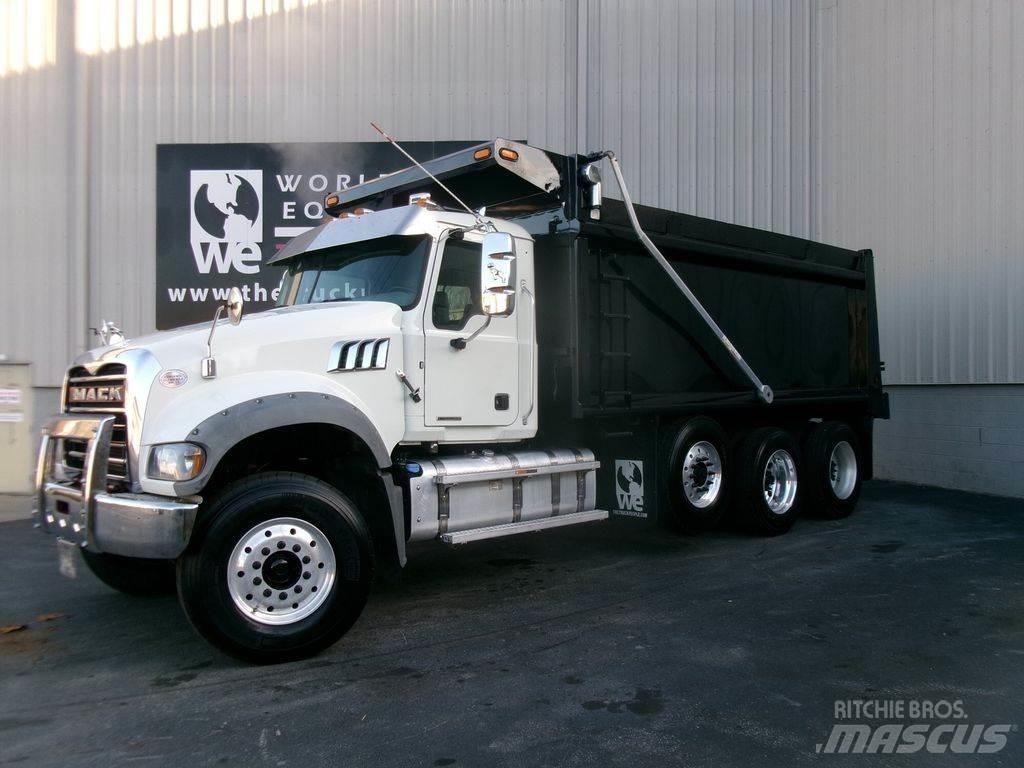 Mack GR64F Savivarčių priekabų vilkikai