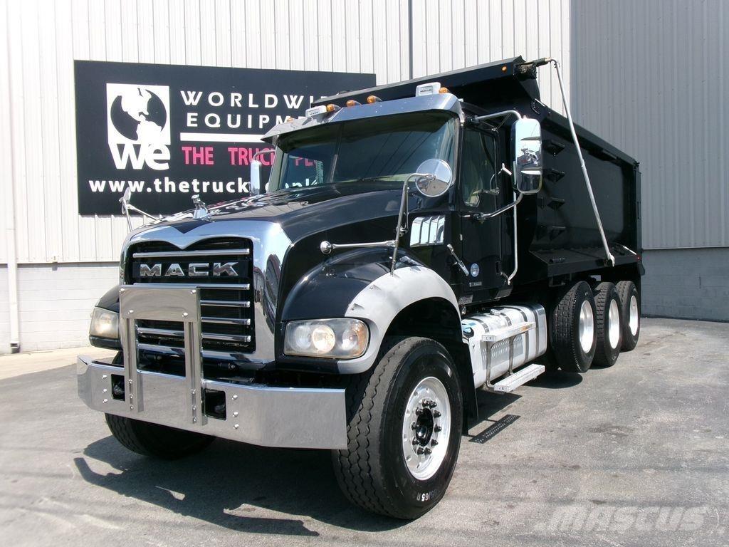 Mack GR64F Savivarčių priekabų vilkikai
