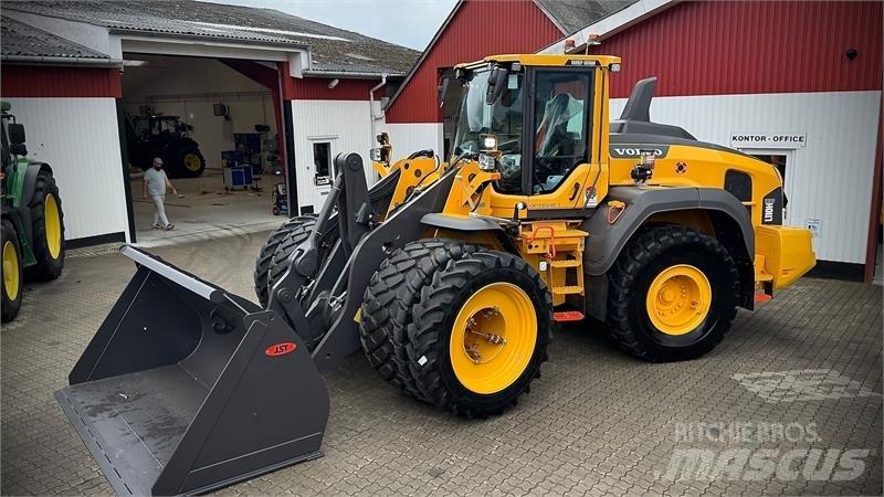Volvo L 110 H Naudoti ratiniai krautuvai