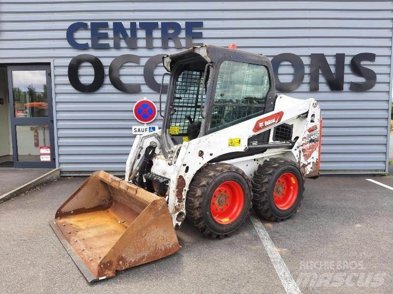Bobcat S450 Krautuvai su šoniniu pasukimu