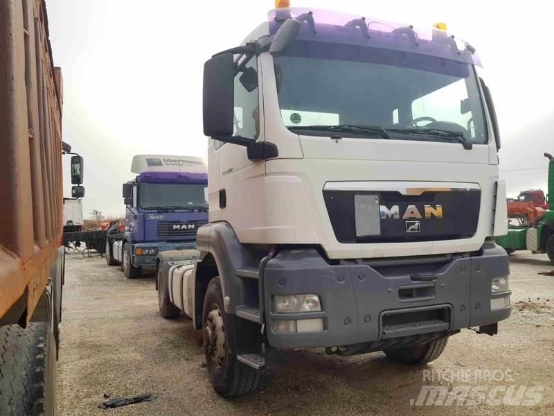 MAN 09 TGS 18.400 4X4 Naudoti vilkikai