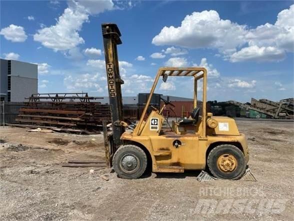 CAT B10 Visureigiai krautuvai
