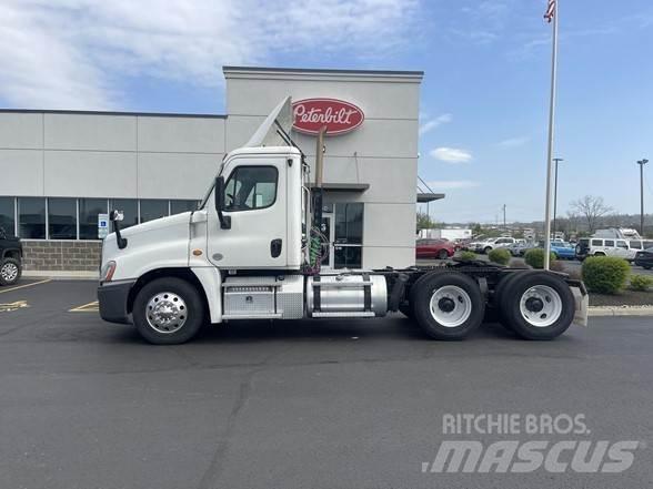 Freightliner CASCADIA 116 Naudoti vilkikai