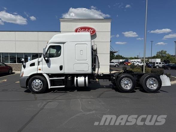 Freightliner CASCADIA 116 Naudoti vilkikai