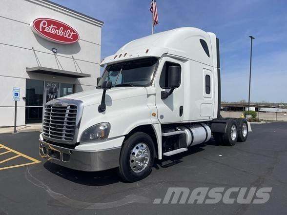 Freightliner CASCADIA 116 Naudoti vilkikai