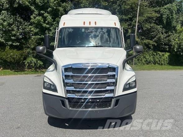 Freightliner CASCADIA 116 Naudoti vilkikai