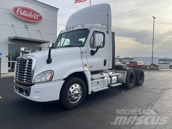 Freightliner CASCADIA 125 Naudoti vilkikai