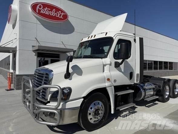 Freightliner CASCADIA 125 Naudoti vilkikai